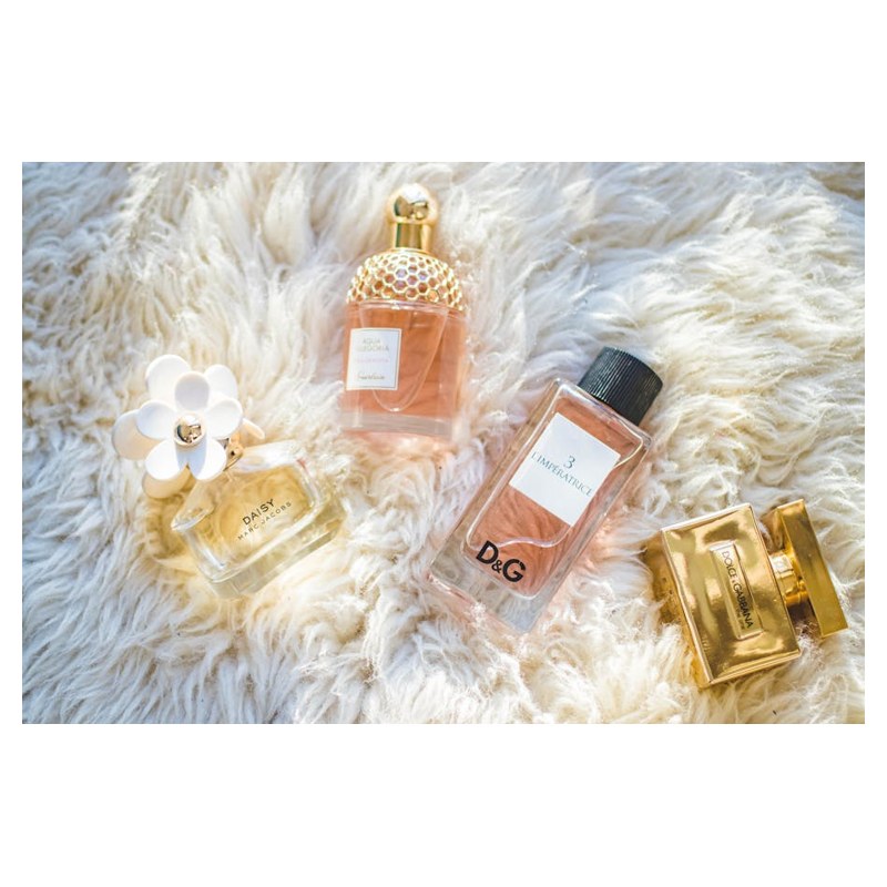 عطر عود شرقي