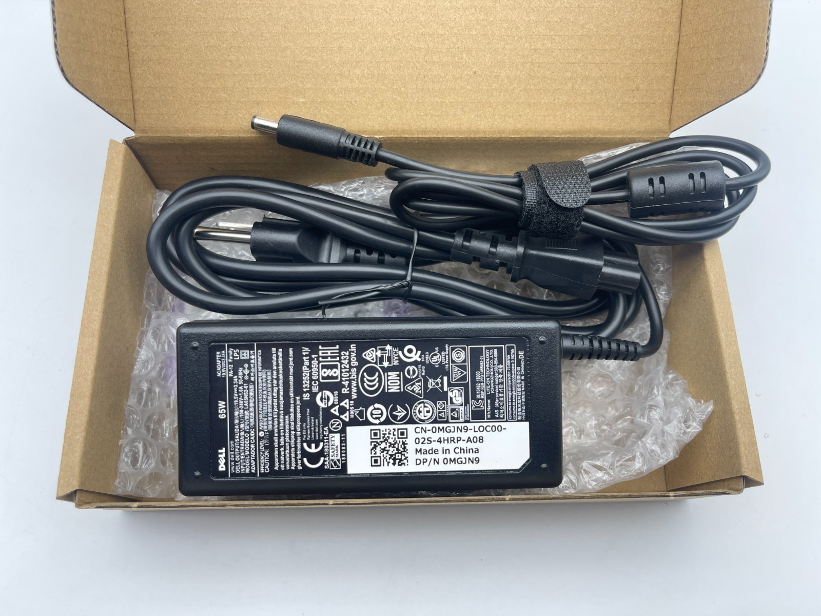 Dell Vostro 15 3520
