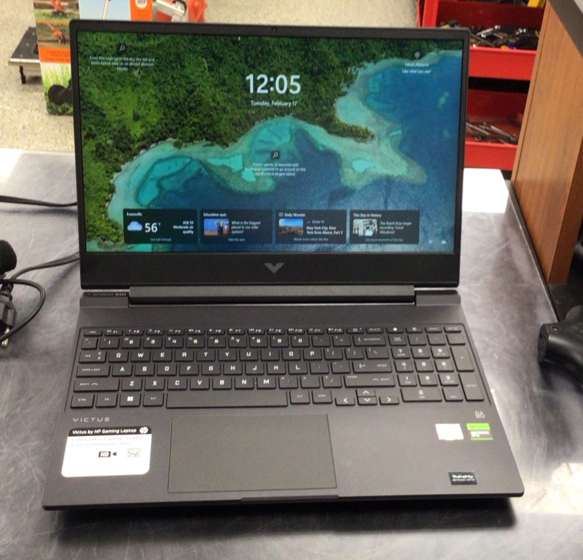 HP Victus 15