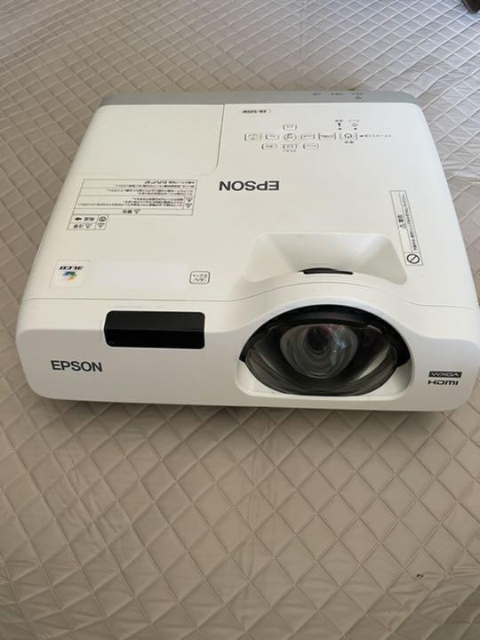 إبسون EB-440W بروجيكتور 3LCD قصير المدى جداً بدقة WXGA