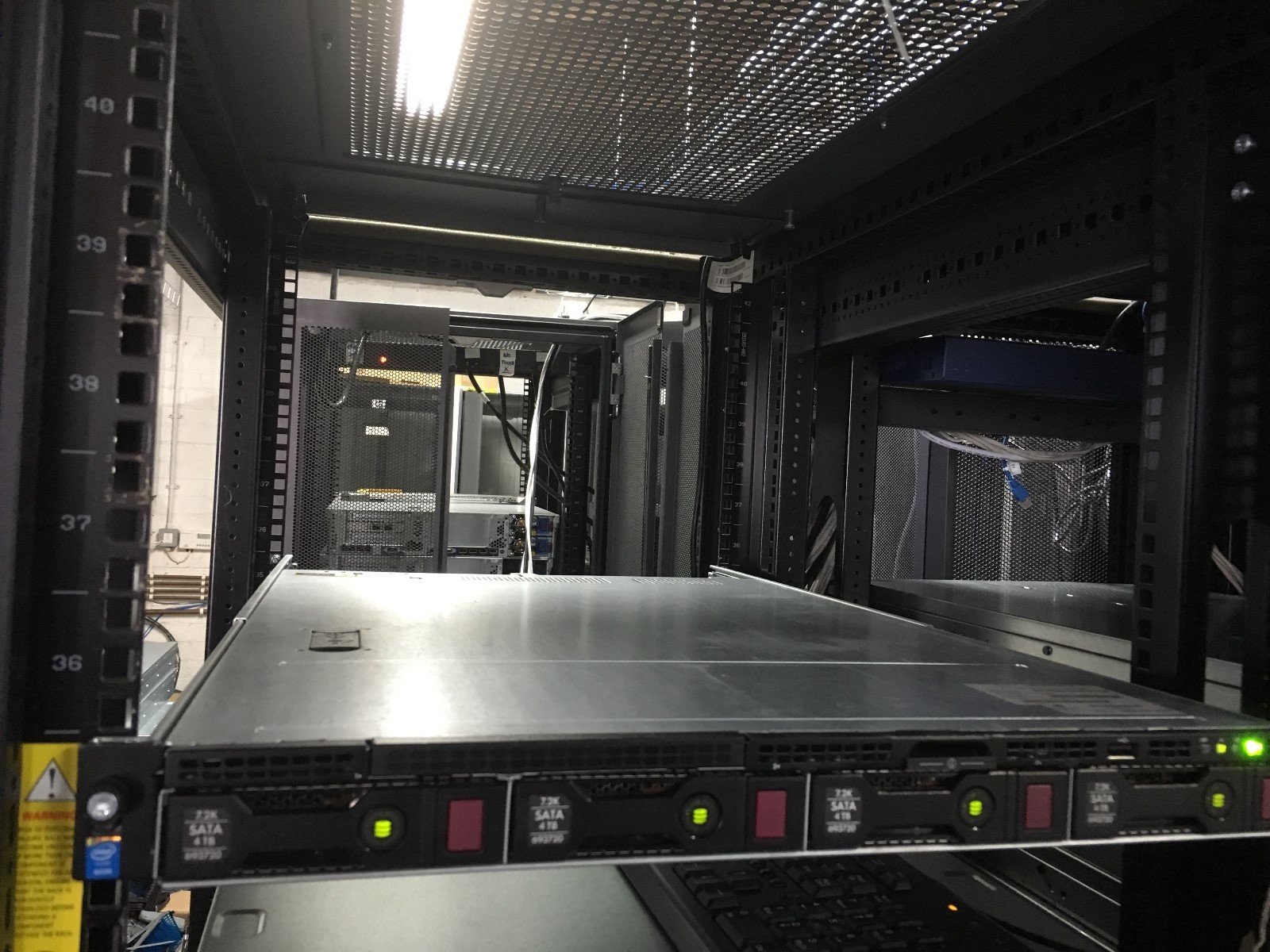 سيرفر إتش بي إي بروليانت DL160 الجيل التاسع